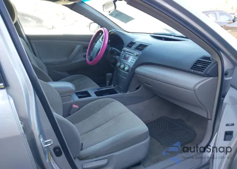 2007 Toyota Camry Le z USA, uszkodzony, nr VIN 4T1BE46KX7U039879